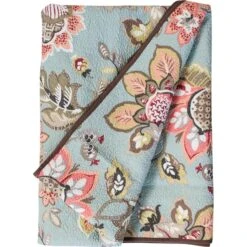 Vintage Style Breeze Bedspread