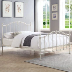 Claremont Cast Bed