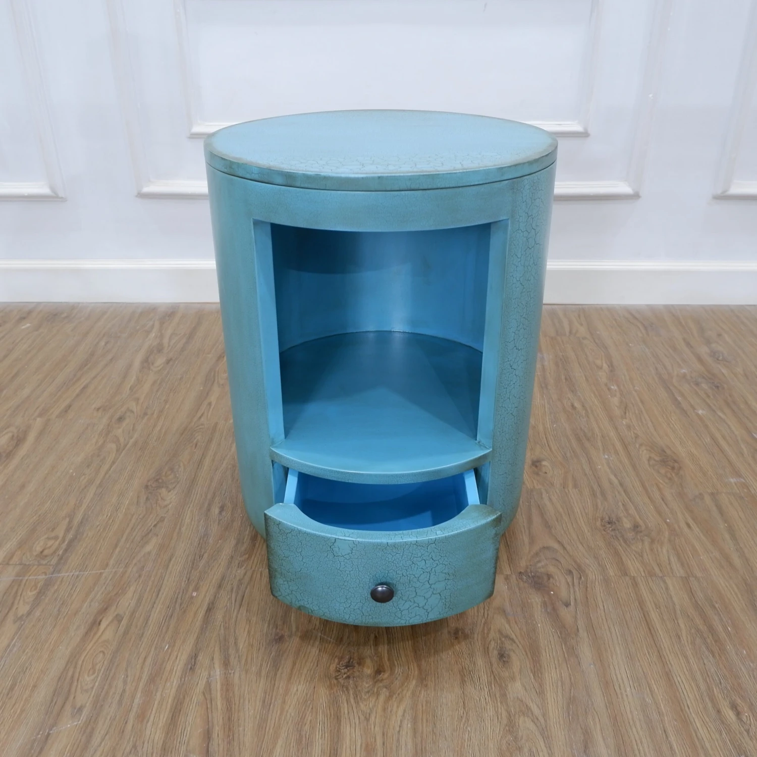 Turquoise Bedside Table Turquoise Bedside Table -The Bed Rooms Shop Roundbedsidetable colourToscagreencrackle.7 scaled