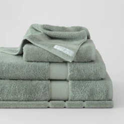 Luxury Egyptian Hand Towel -The Bed Rooms Shop Screenshot2025 01 15at09.32.35 9f53a7cc 93a6 4147 847d fb8aa1ccea1e