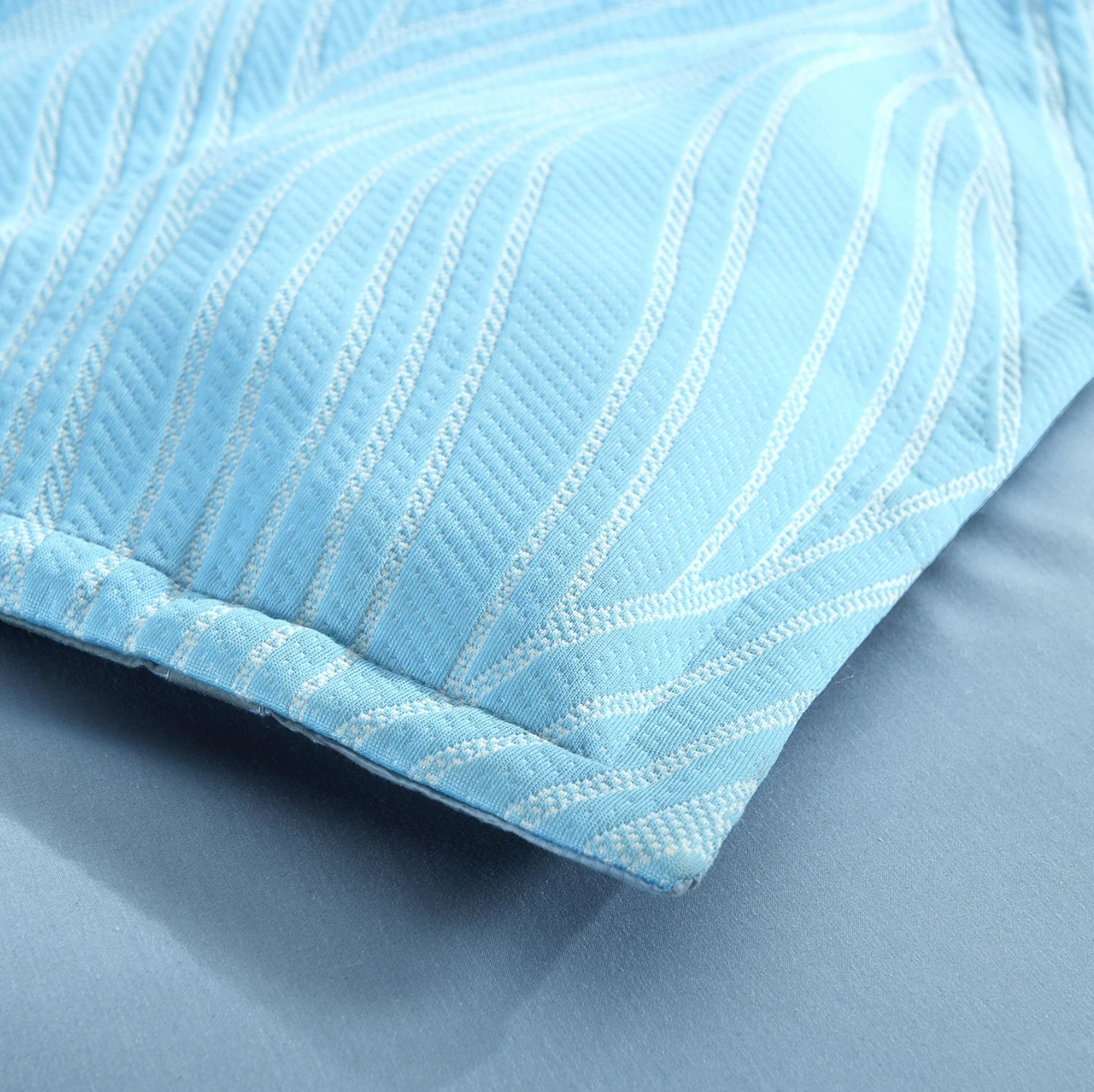 Oscillate Quilt Cover Set Oscillate Quilt Cover Set -The Bed Rooms Shop Screenshot2025 04 01at12.23.54