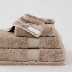 Luxury Egyptian Hand Towel -The Bed Rooms Shop Screenshot 2025 05 28 at 13.13.06 ca40ecc8 eb4c 4b97 8b6e f757de7a074f