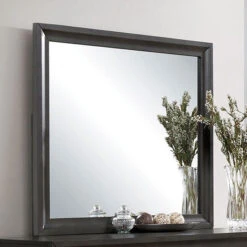 Clotilde Mirror